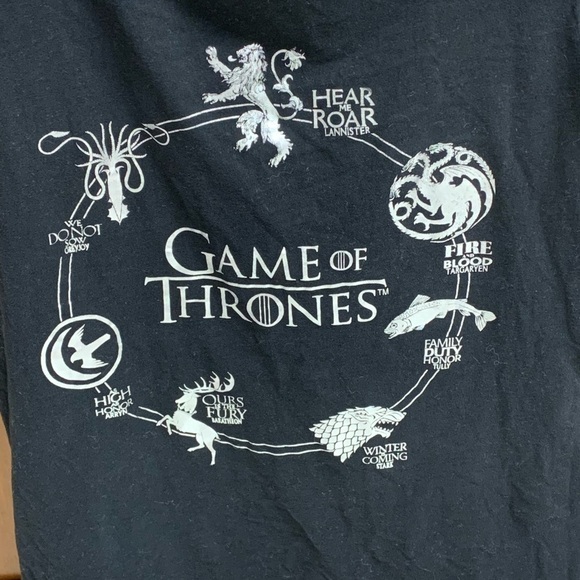Game of thrones T shirt scoop neck 19 in pit pit length 23 in HBO fantasy - Picture 5 of 6